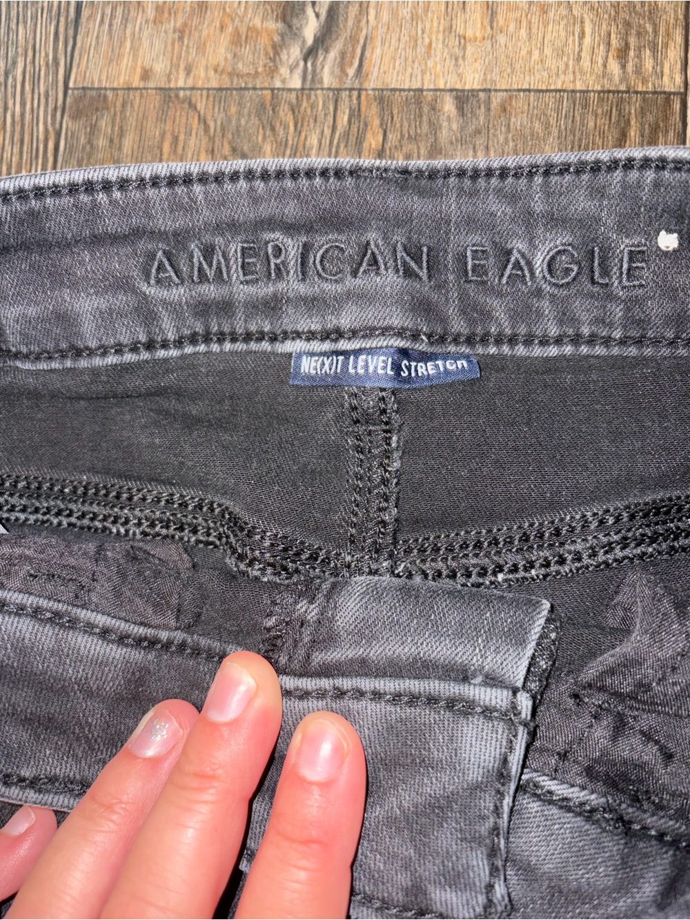 American Eagle Women's Classic Black Hi-Rise Jegging Next Level Stretch Size 2 - Picture 8 of 10